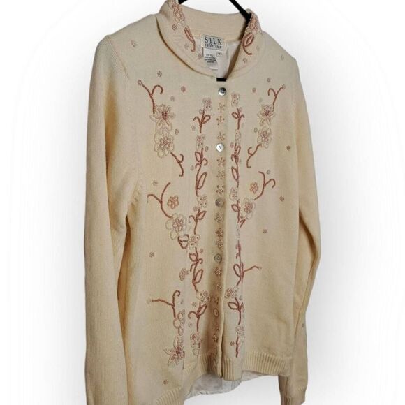 Silk Collection Women's Vintage Wool Cardigan with Beading and Silk Lining sz Me - Picture 2 of 7